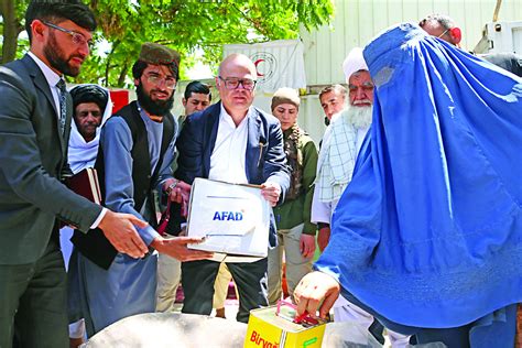 T­ü­r­k­ ­K­ı­z­ı­l­a­y­­d­a­n­ ­A­f­g­a­n­i­s­t­a­n­­a­ ­g­ı­d­a­ ­y­a­r­d­ı­m­ı­